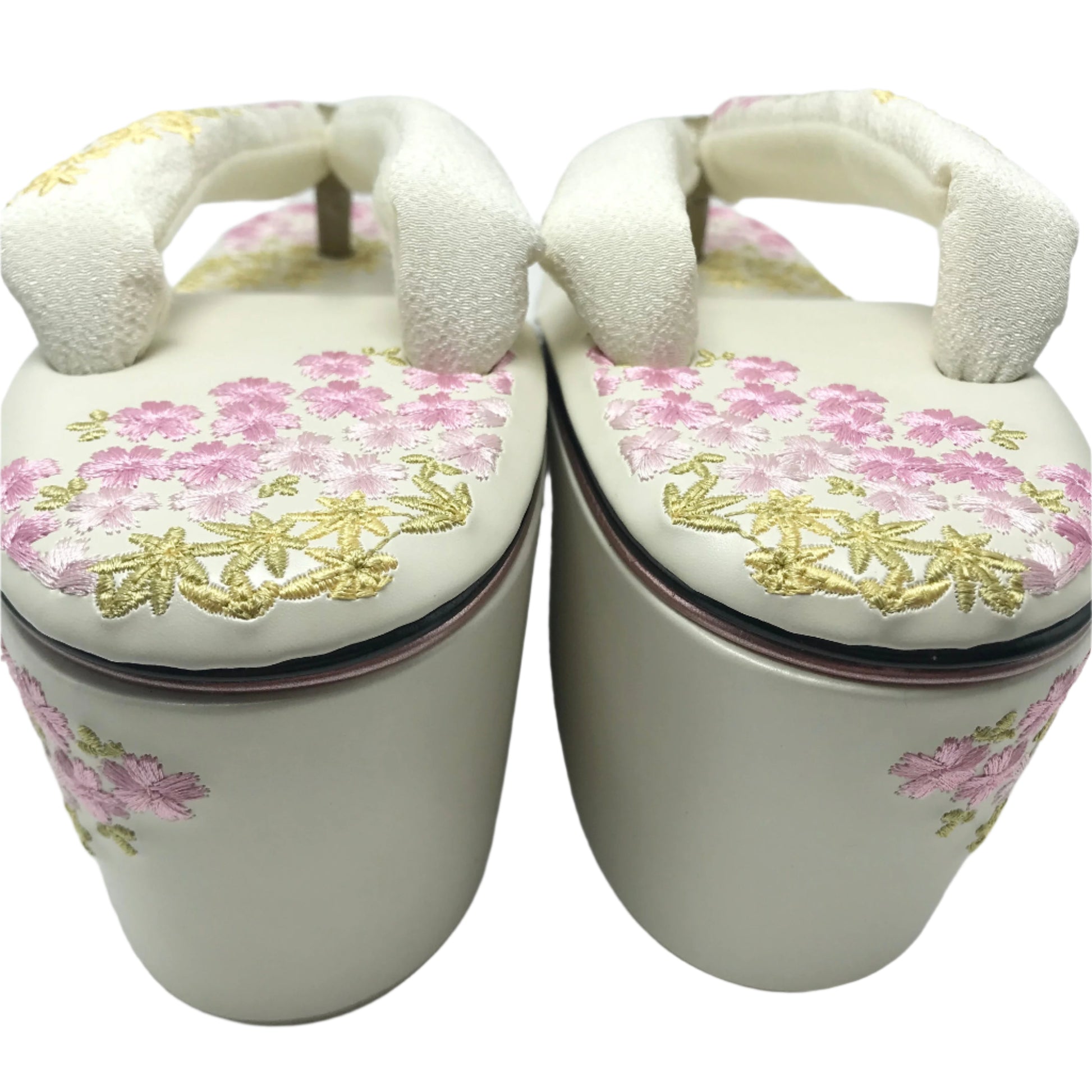 Getamashi Women's Embroidered Zori Sandals 【Sakura Bloom】