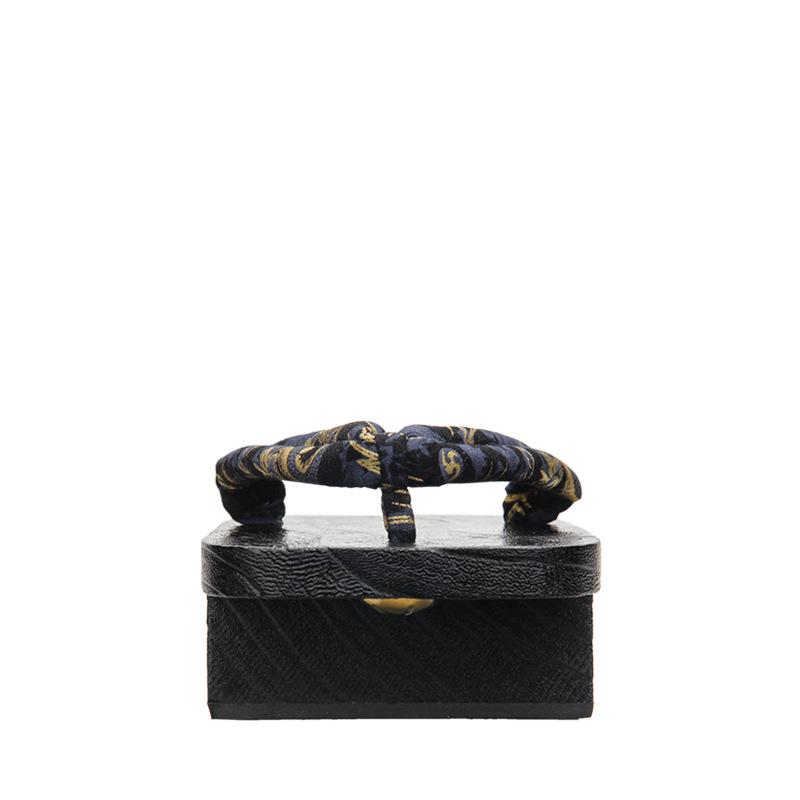 Men’s Traditional Japanese Sandals 【Golden Dragon】 - Getamashi