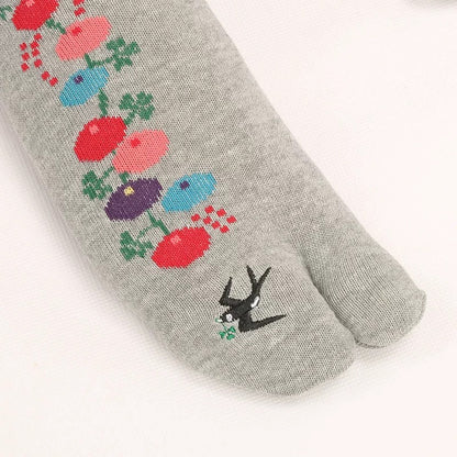 Japanese Tabi Socks 4 Pieces Set 【Spring Blossom and Swallow】