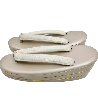Women's Embroidered Wedge Zori Sandals Getamashi