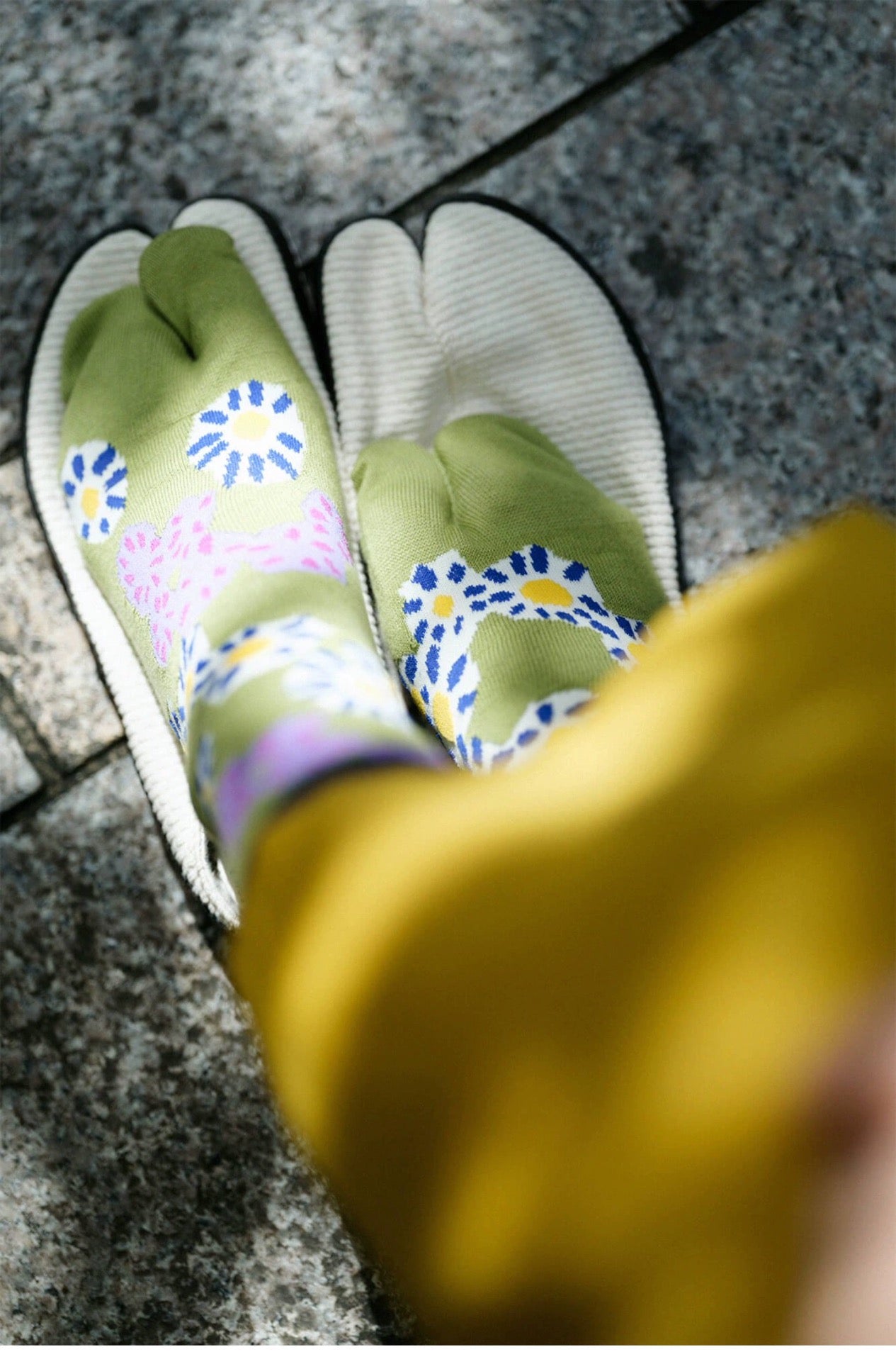 Japanese Tabi Socks 【Frangipani】