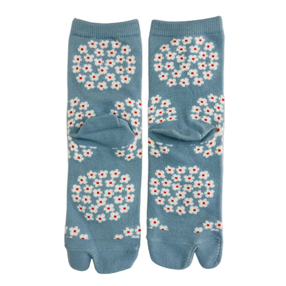 Japanese Tabi Socks 【Blue Floral Heart】 - Getamashi
