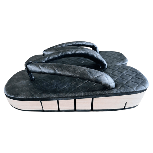Men’s Wooden Flex Geta Sandals 【Checked Black】 - Getamashi