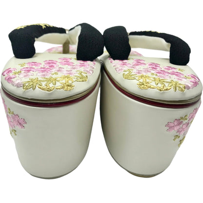 Women's Embroidered Wedge Zori Sandals【Sakura Bloom】 - Getamashi