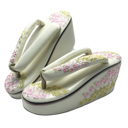 Women's Embroidered Wedge Zori Sandals【Sakura Bloom】 - Getamashi