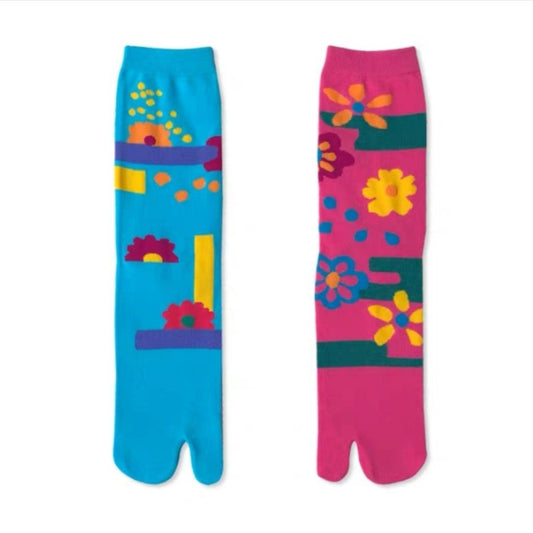 Japanese Tabi Socks 【Blue & Pink Floral】 - Getamashi