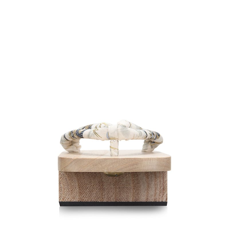 Men’s Traditional Japanese Sandals 【White Dragon】 - Getamashi
